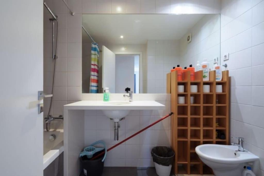 Elevator Flat And Parking Spaces Apartment Lisbon Exterior photo